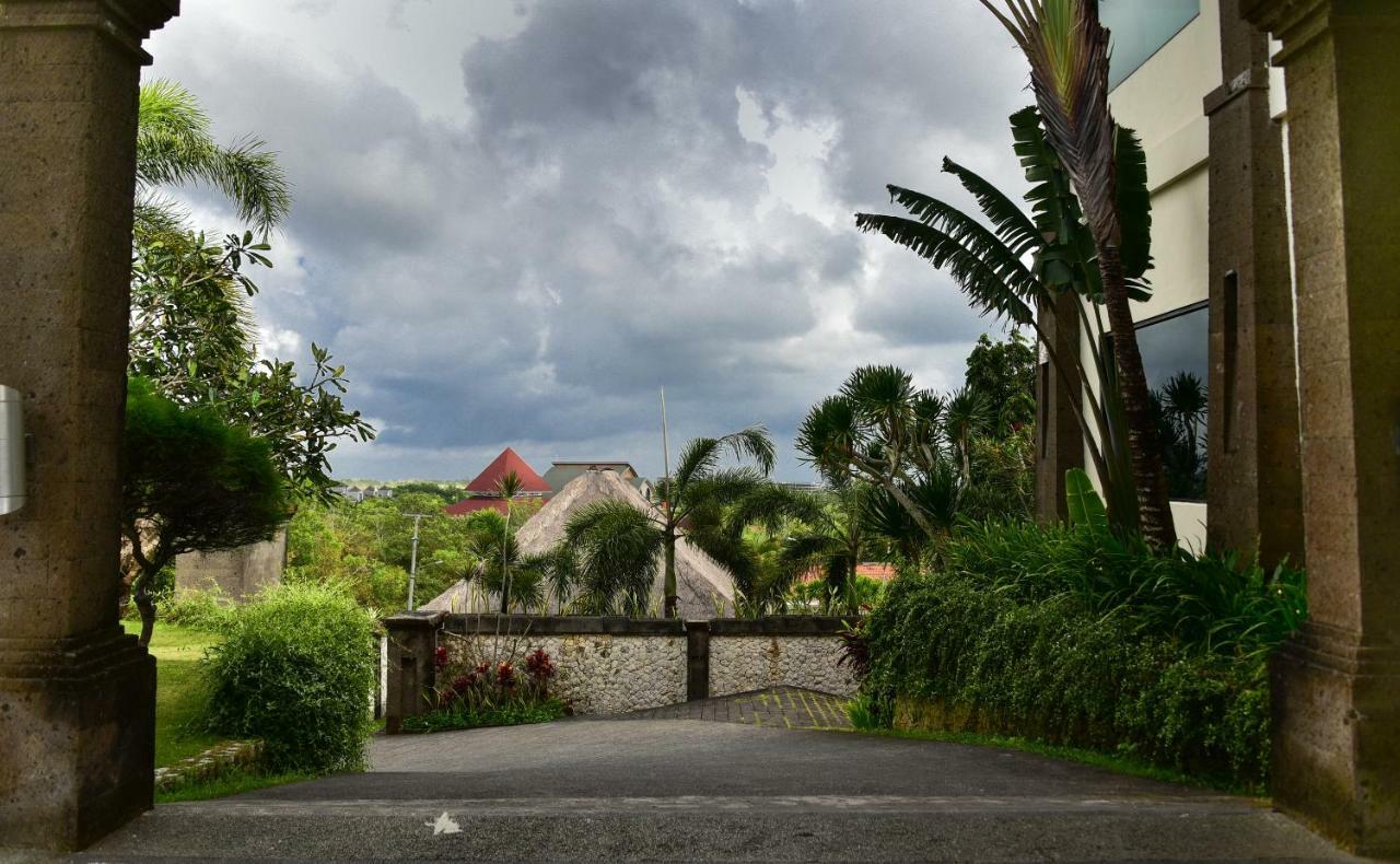 Hillstone Uluwatu Villa Унґасан Екстер'єр фото